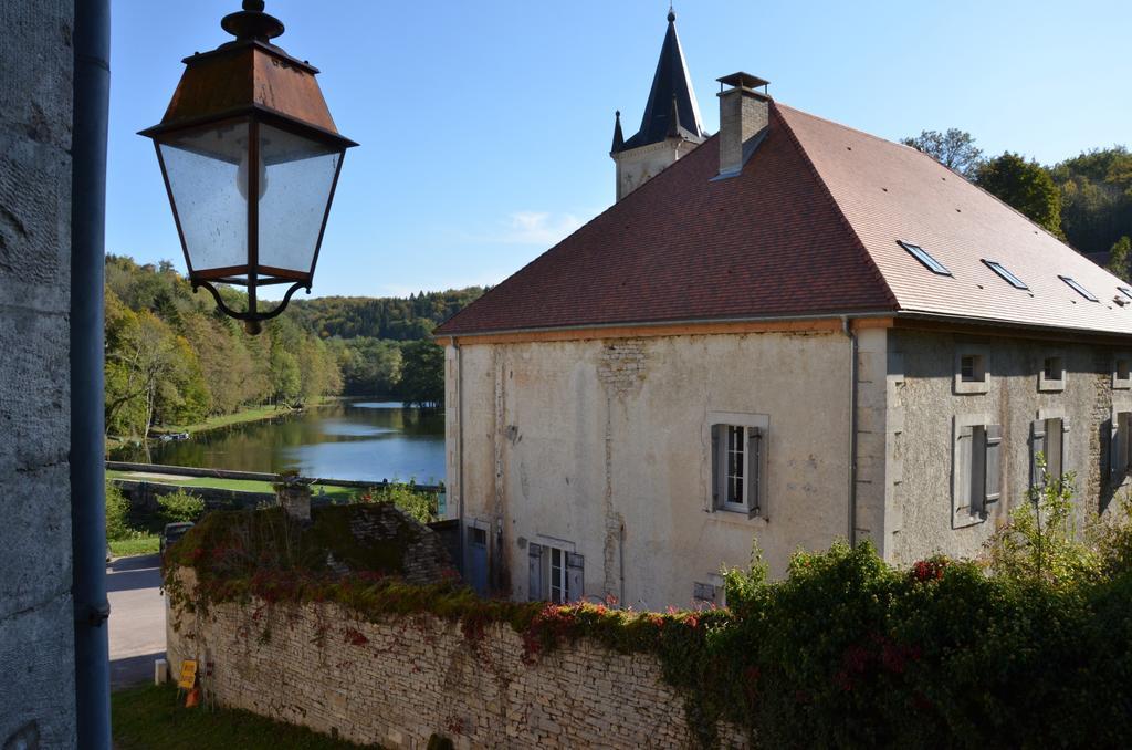 Bed and Breakfast Gentilhommière Eaux Bleues Ecot-la Combe Esterno foto