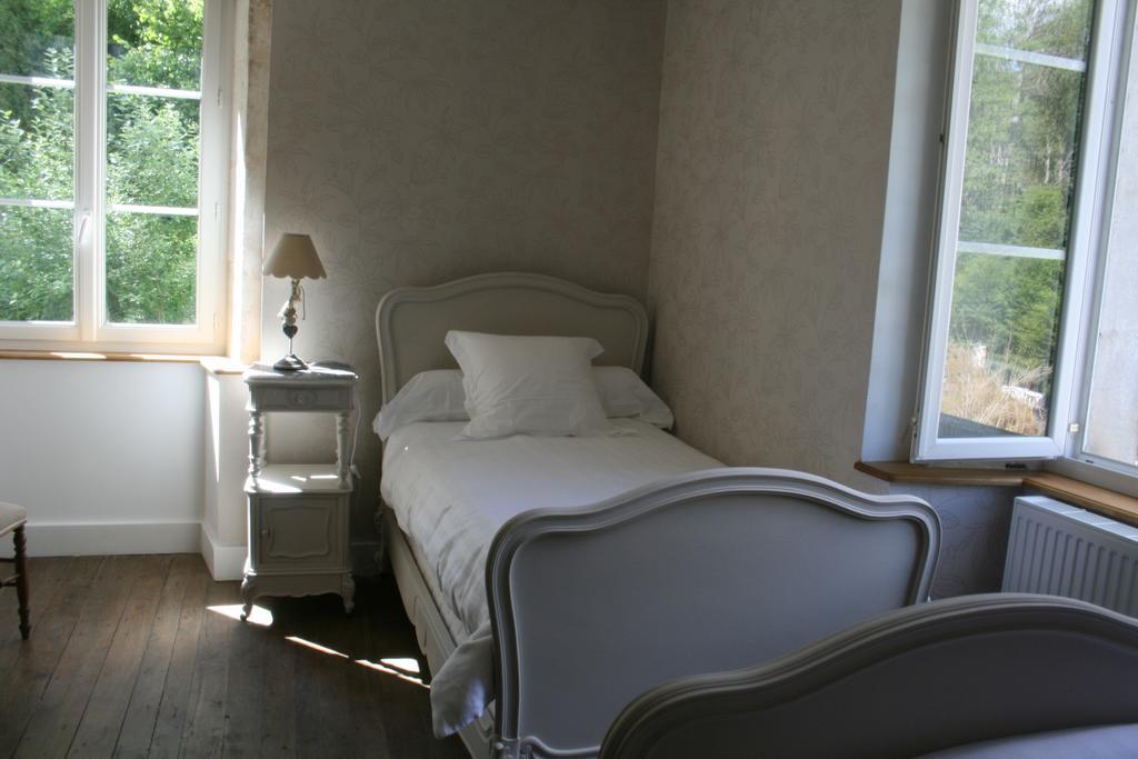 Bed and Breakfast Gentilhommière Eaux Bleues Ecot-la Combe Camera foto