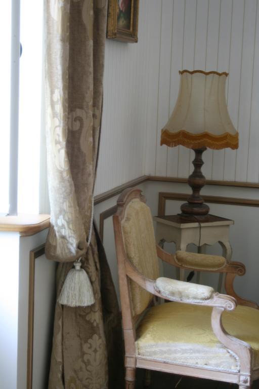 Bed and Breakfast Gentilhommière Eaux Bleues Ecot-la Combe Esterno foto